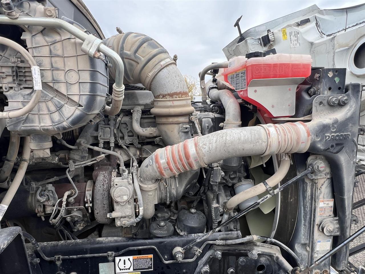 2021 Peterbilt 567 - image 10