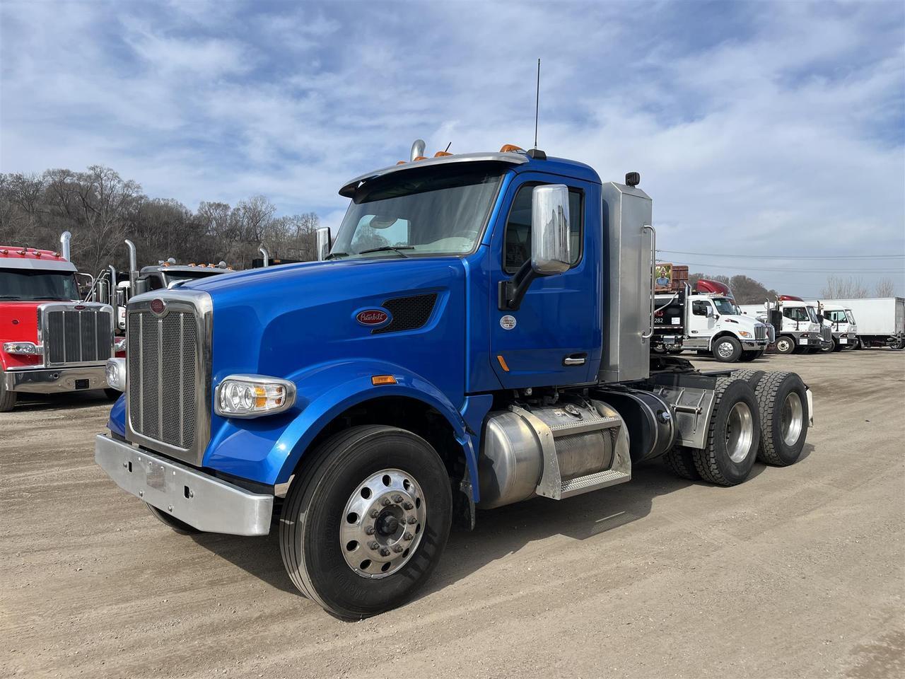 2021 Peterbilt 567 Rochester MN