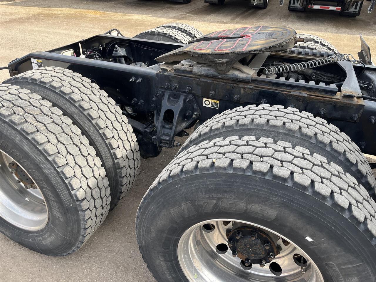 2021 Peterbilt 567 Rochester MN