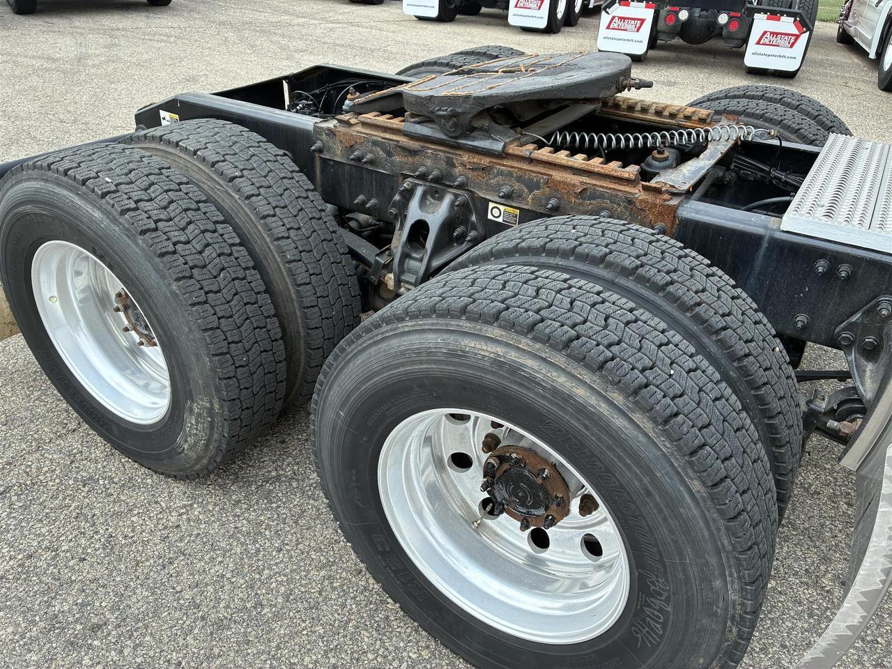 2021 Peterbilt 567 in South St. Paul, MN — photo 3