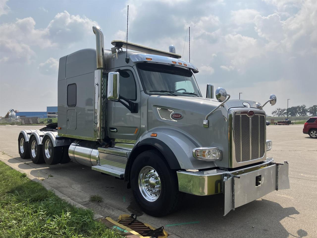 2021 Peterbilt 567 80&quot; Rochester MN