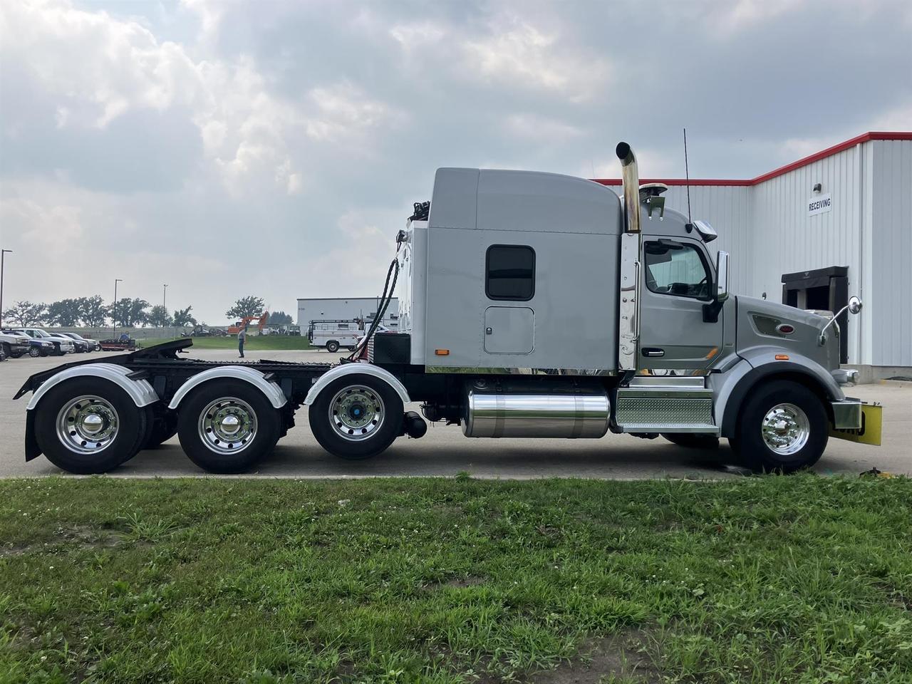 2021 Peterbilt 567 80&quot; Rochester MN
