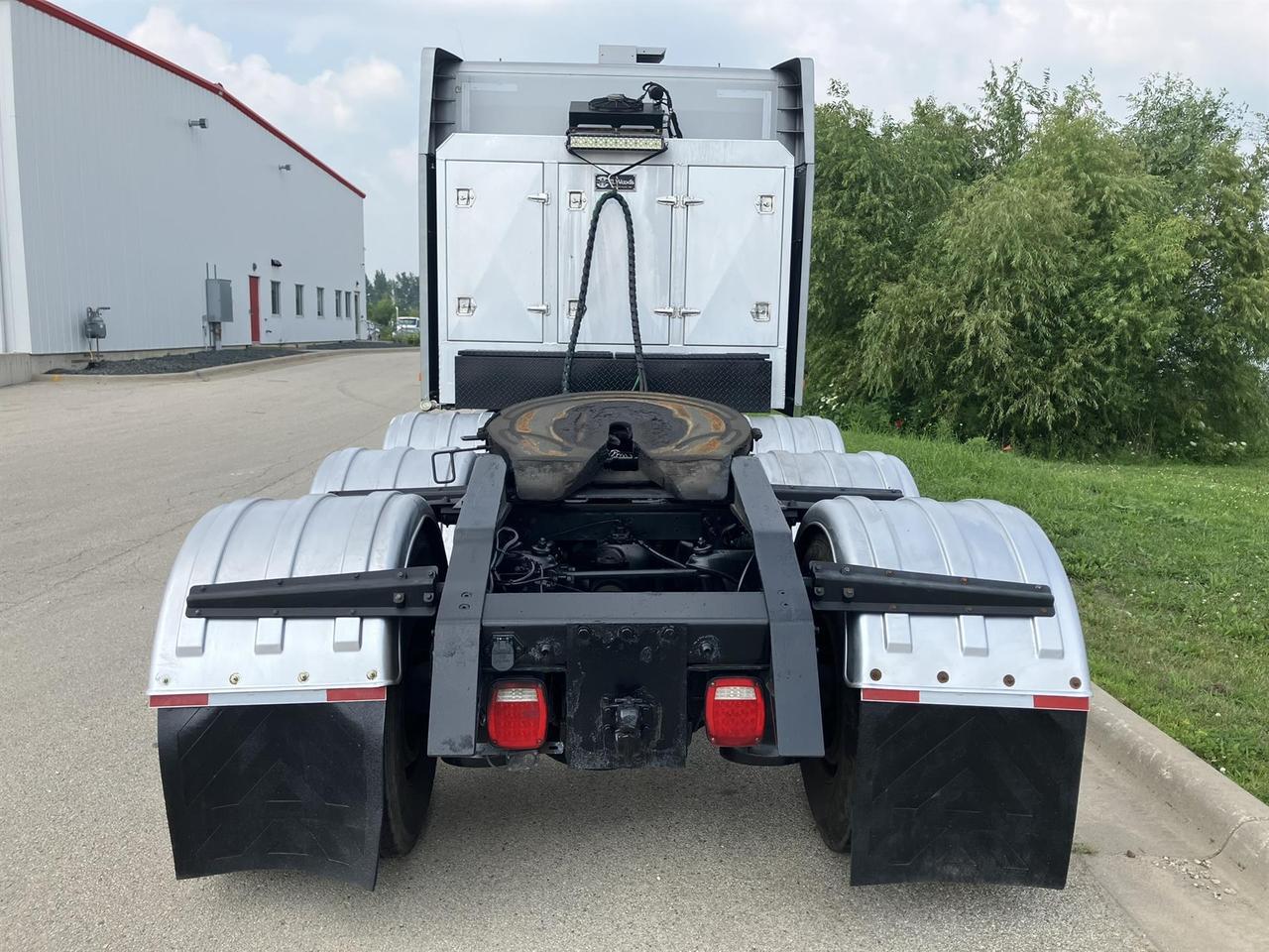 2021 Peterbilt 567 80&quot; Rochester MN