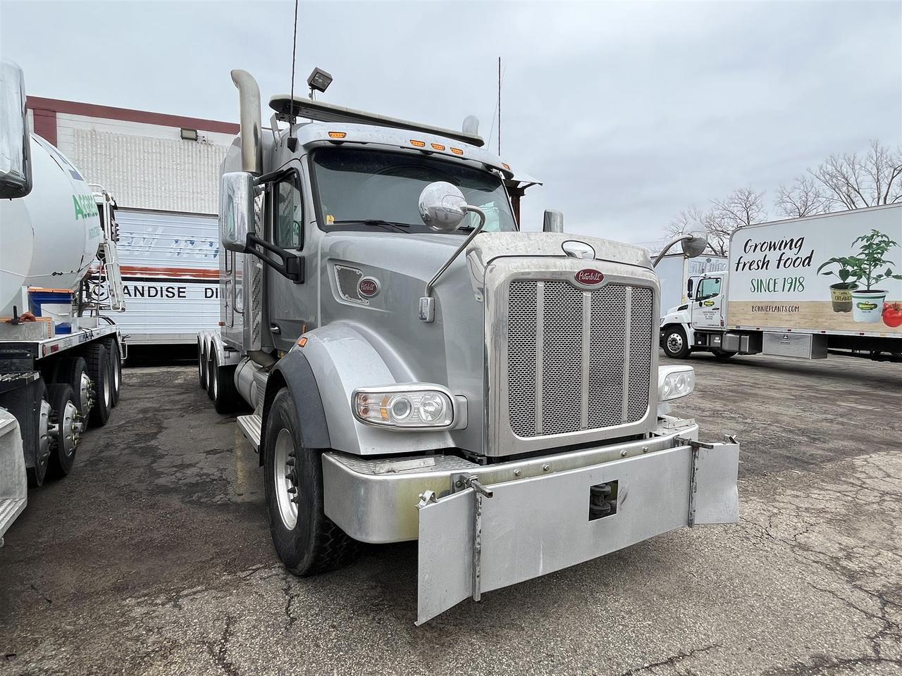 2021 Peterbilt 567 80&quot; Rochester MN