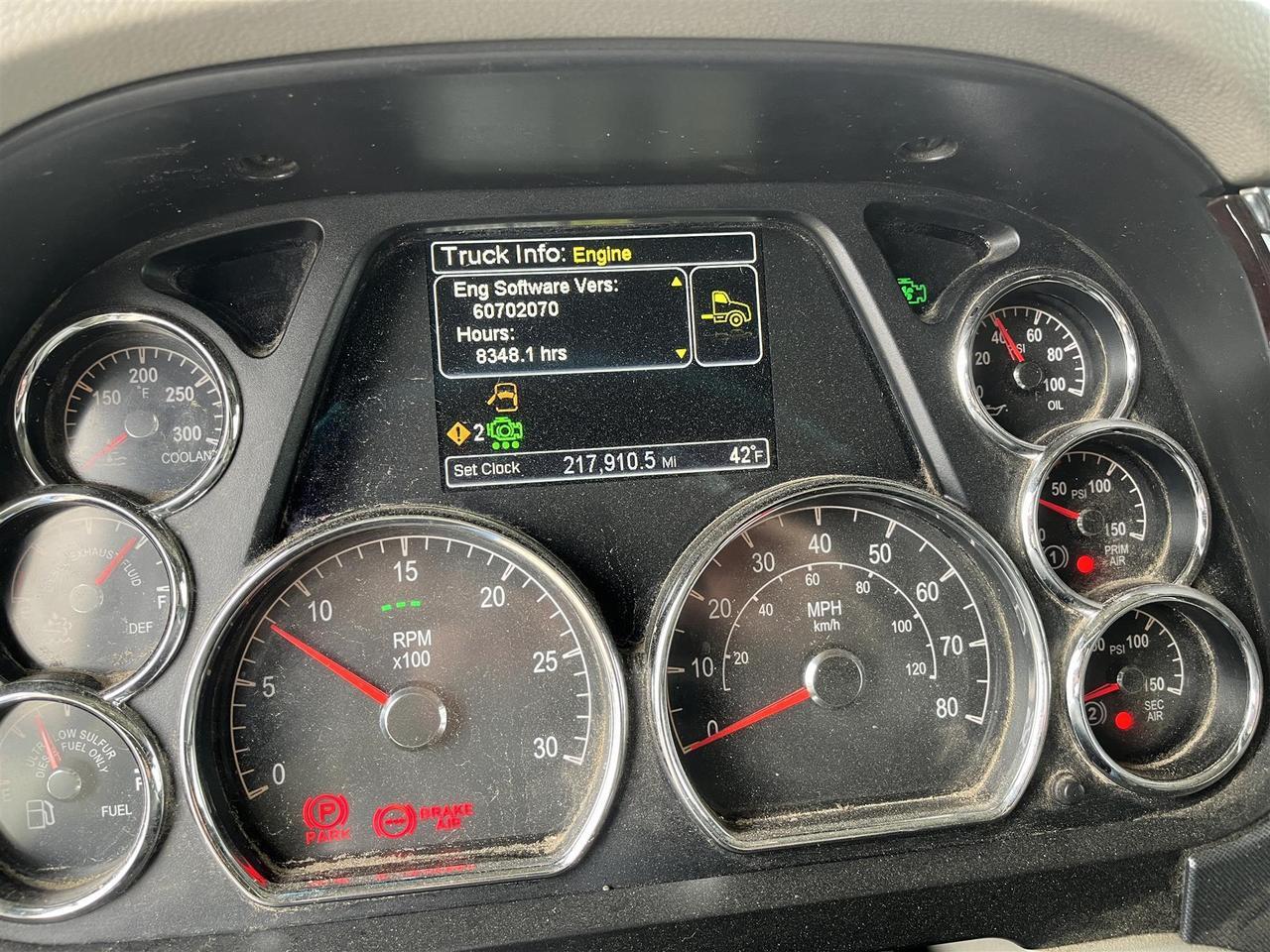 2021 Peterbilt 567 80&quot; Rochester MN