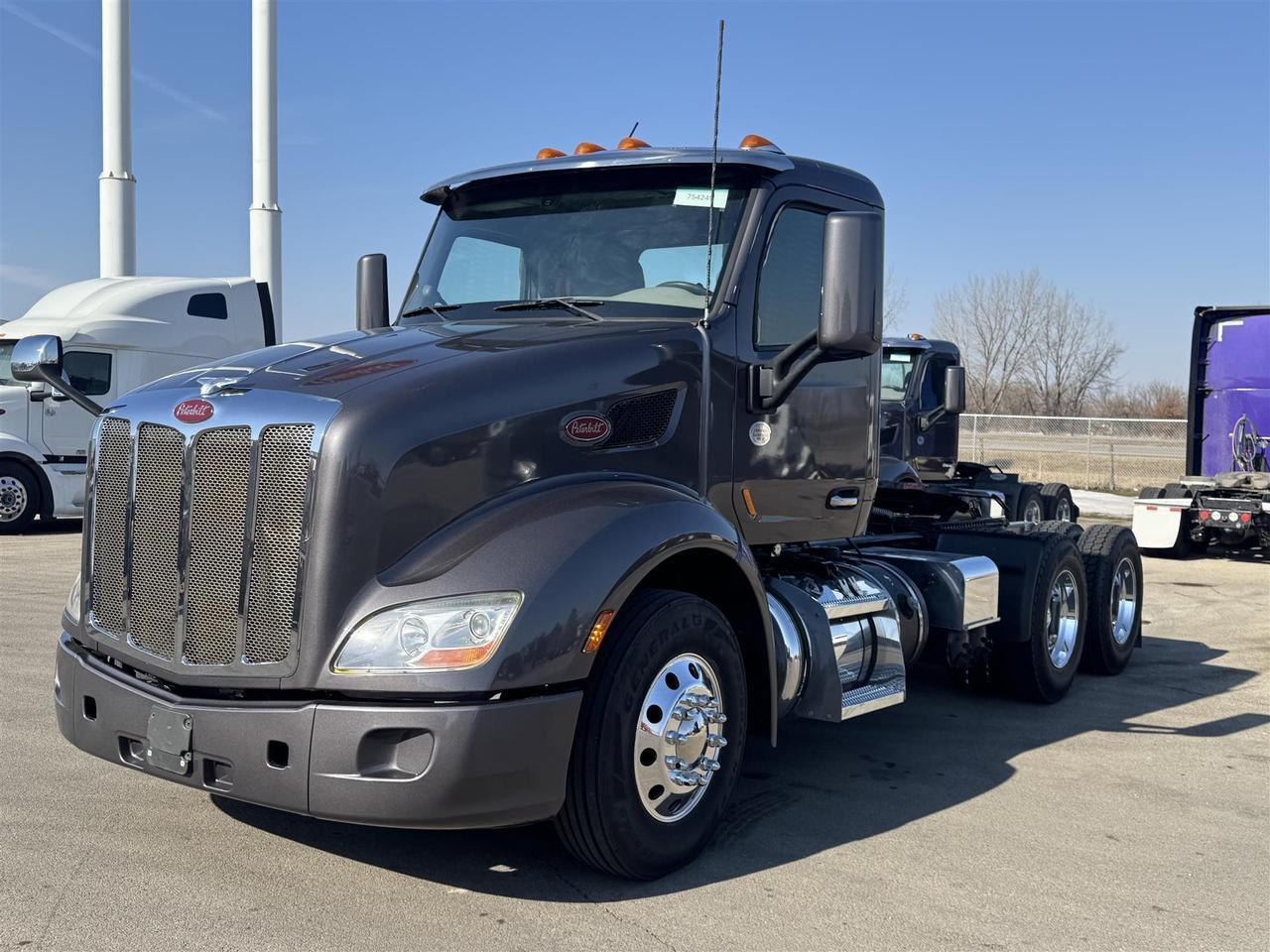 2021 Peterbilt 579
