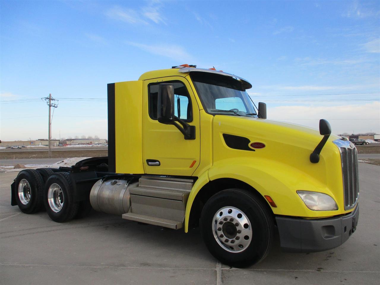 2021 Peterbilt 579 Rochester MN