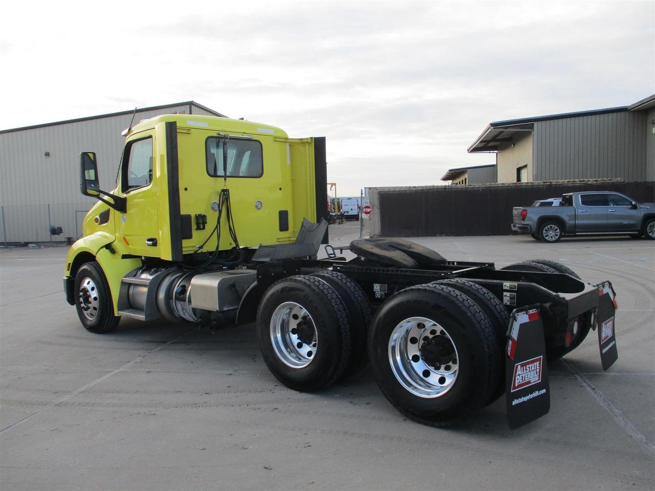 2021 Peterbilt 579 Rochester MN
