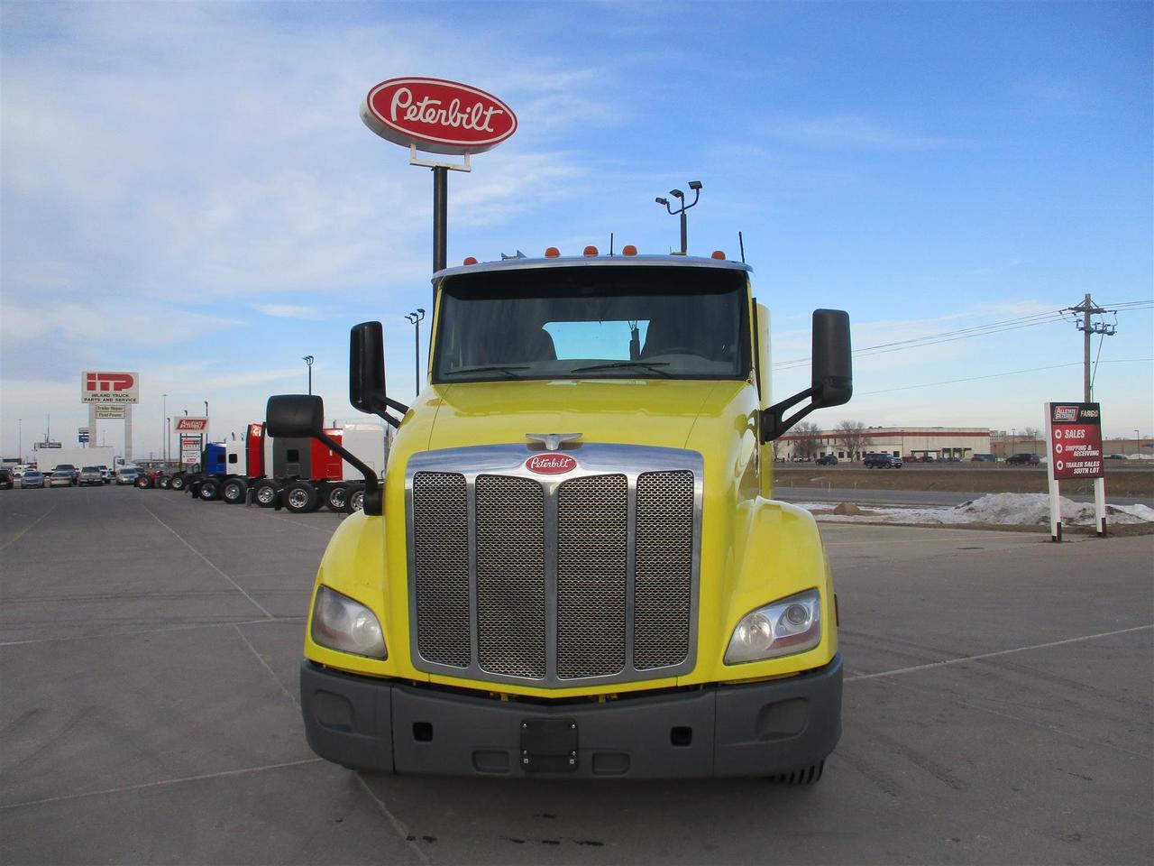 2021 Peterbilt 579 Rochester MN