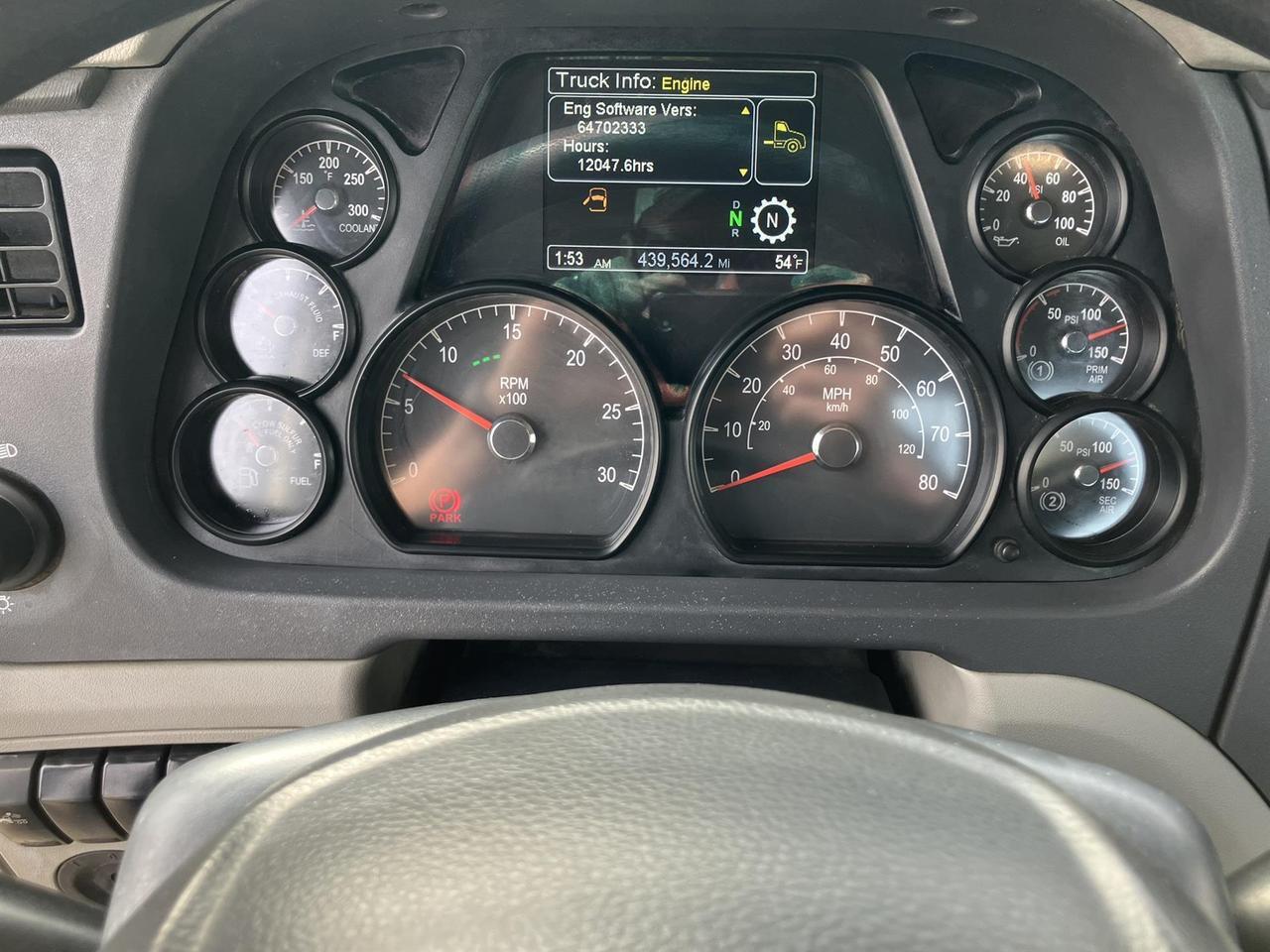 2021 Peterbilt 579 Rochester MN