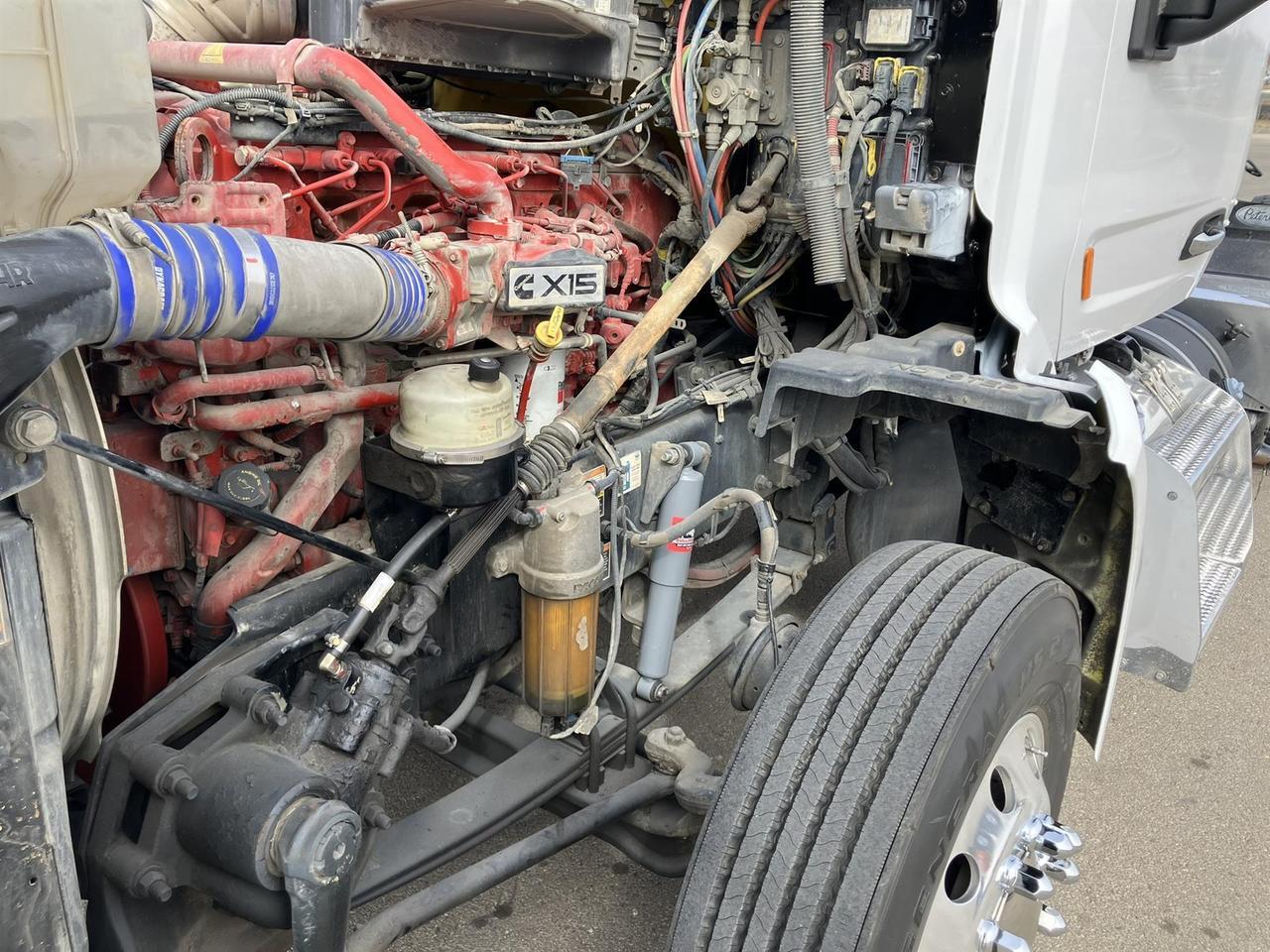2021 Peterbilt 579 in Rochester, MN — photo 7