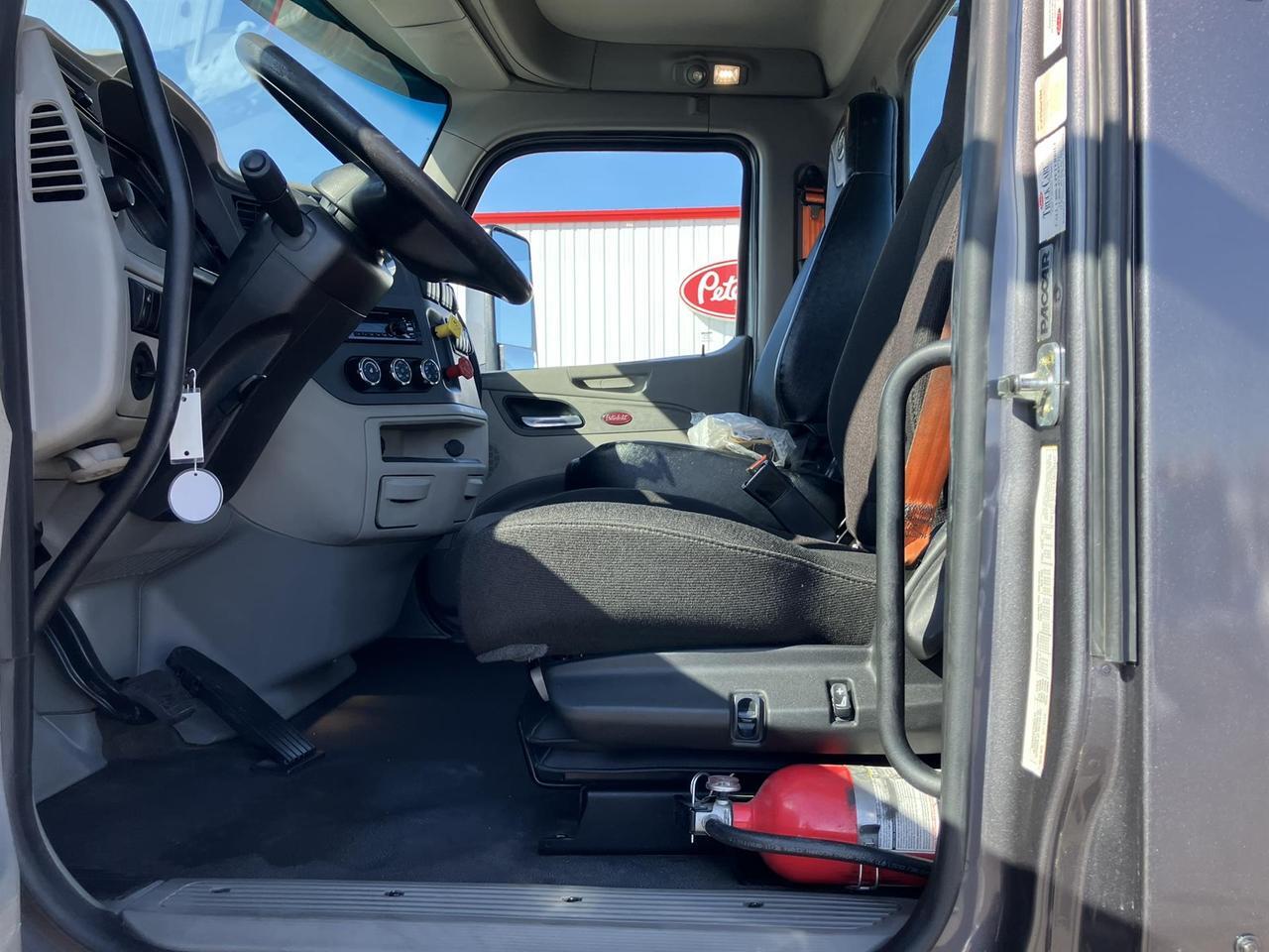 2021 Peterbilt 579 Rochester MN