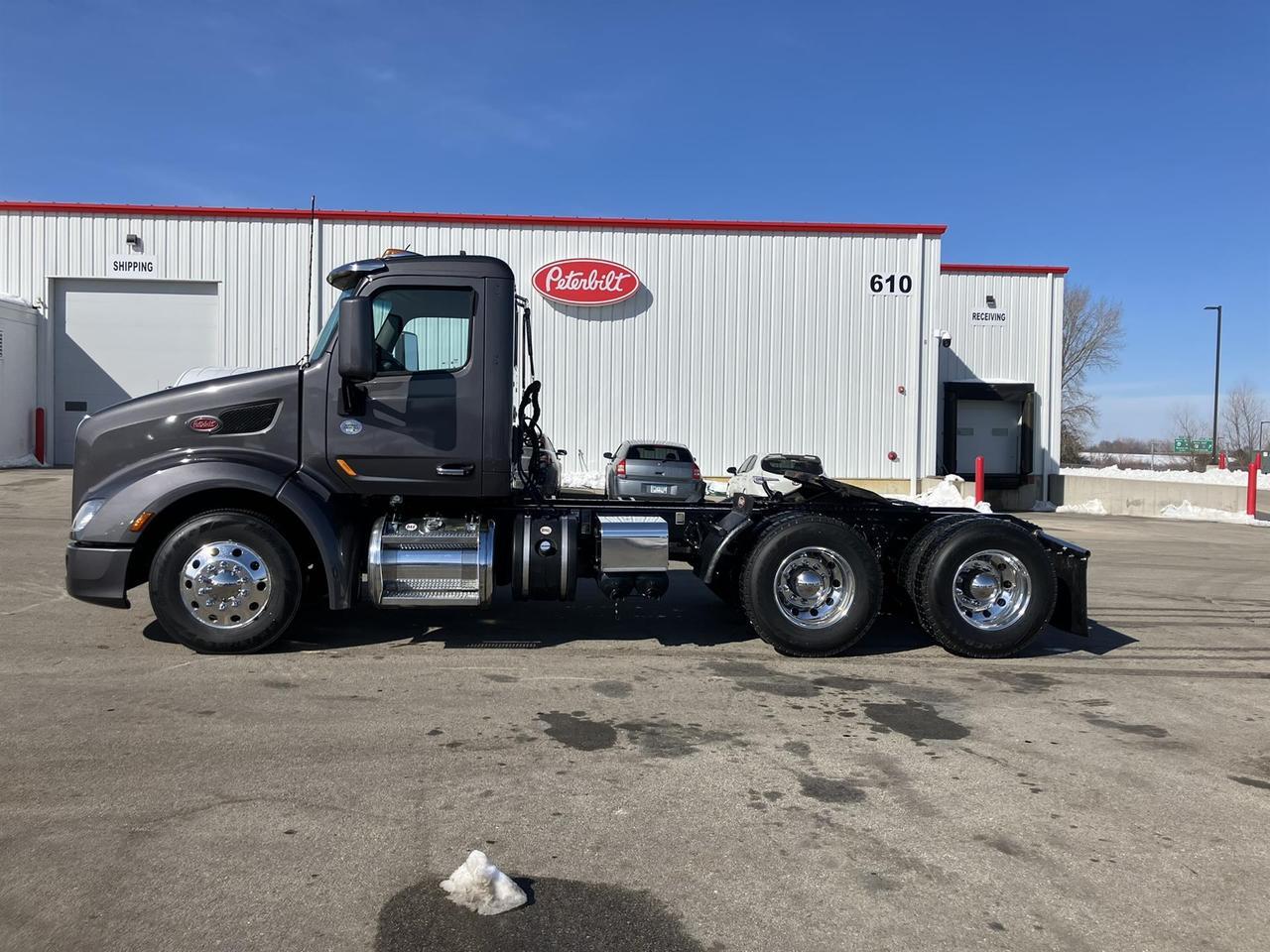 2021 Peterbilt 579 Rochester MN