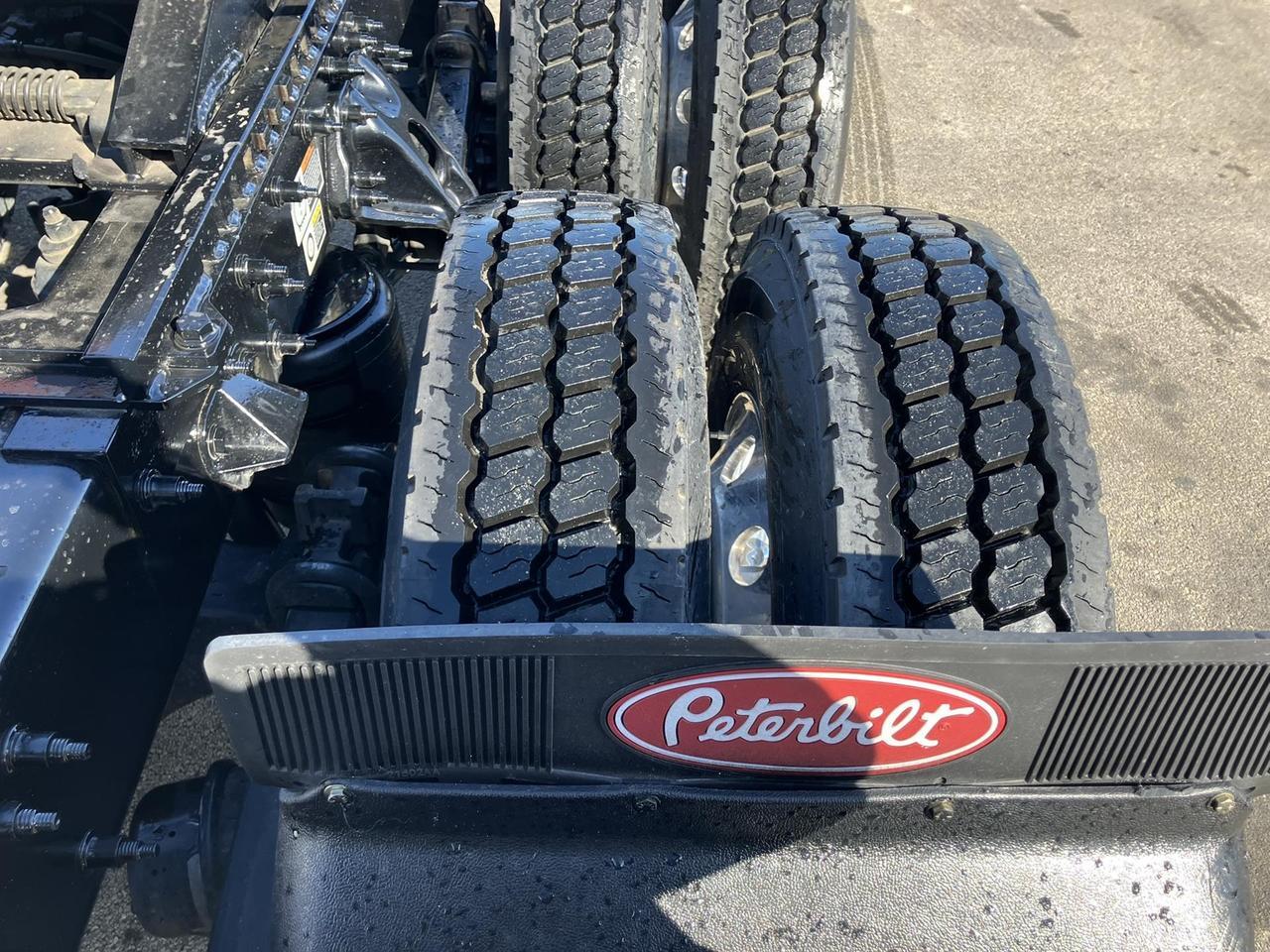 2021 Peterbilt 579 Rochester MN