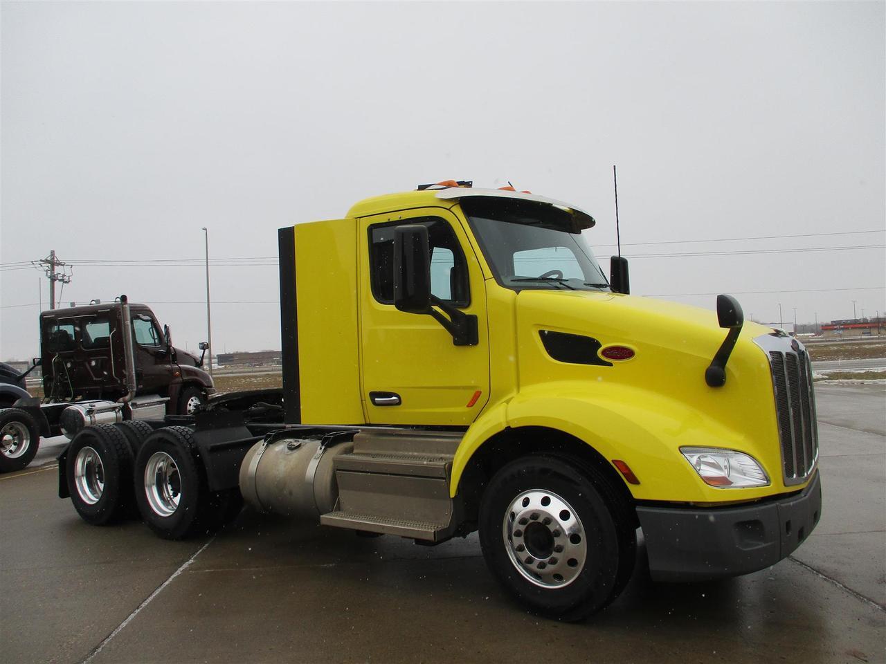 2021 Peterbilt 579 Rochester MN