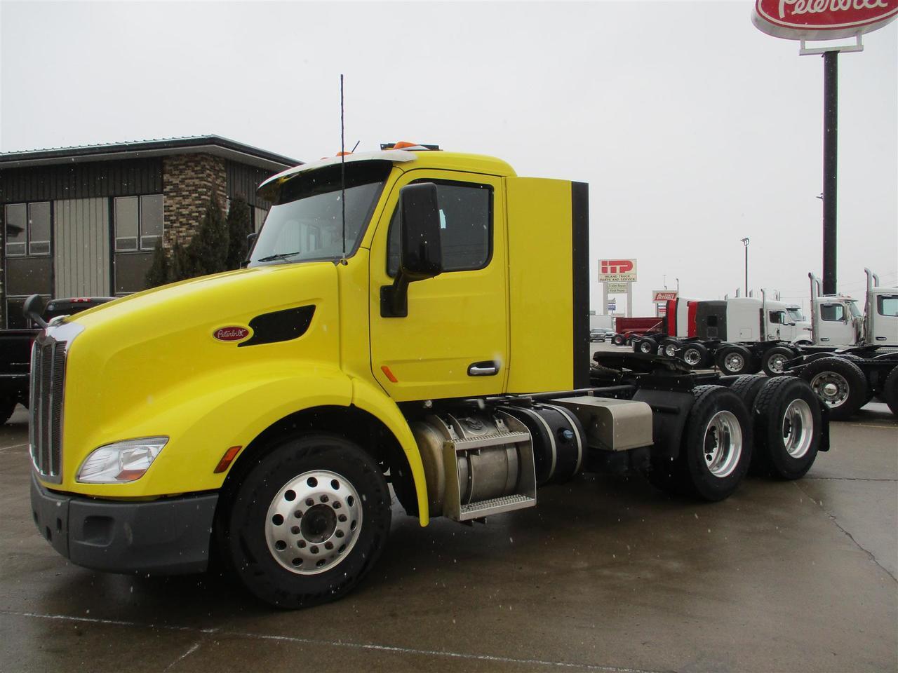 2021 Peterbilt 579 Non-Sleeper