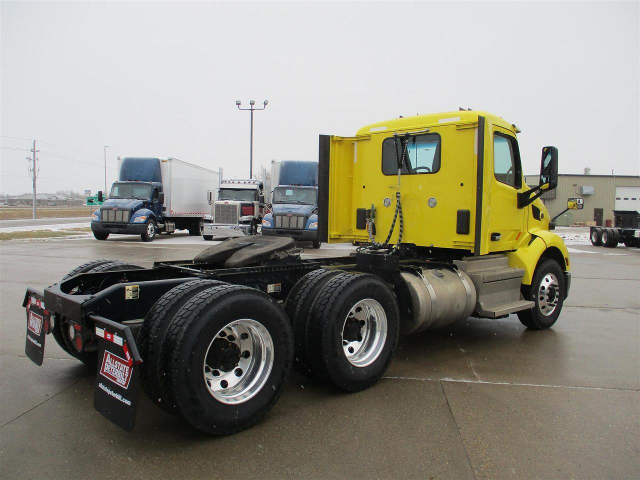 2021 Peterbilt 579 Rochester MN