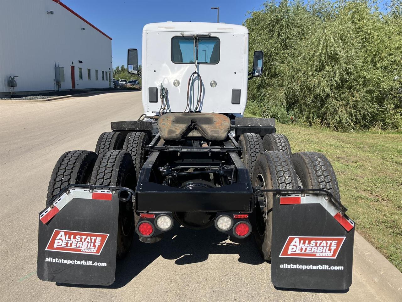 2021 Peterbilt 579 Fargo ND