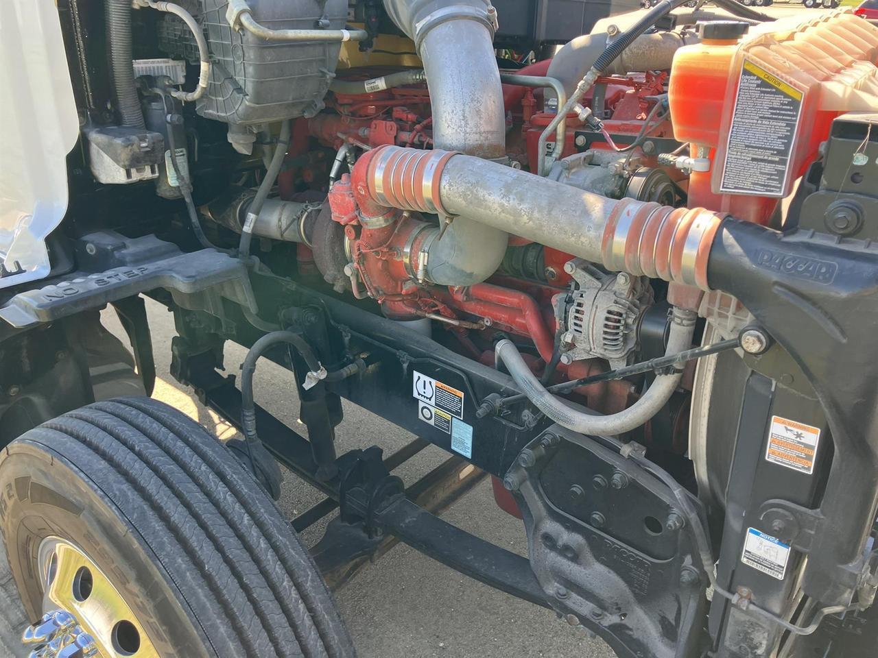 2021 Peterbilt 579 Fargo ND