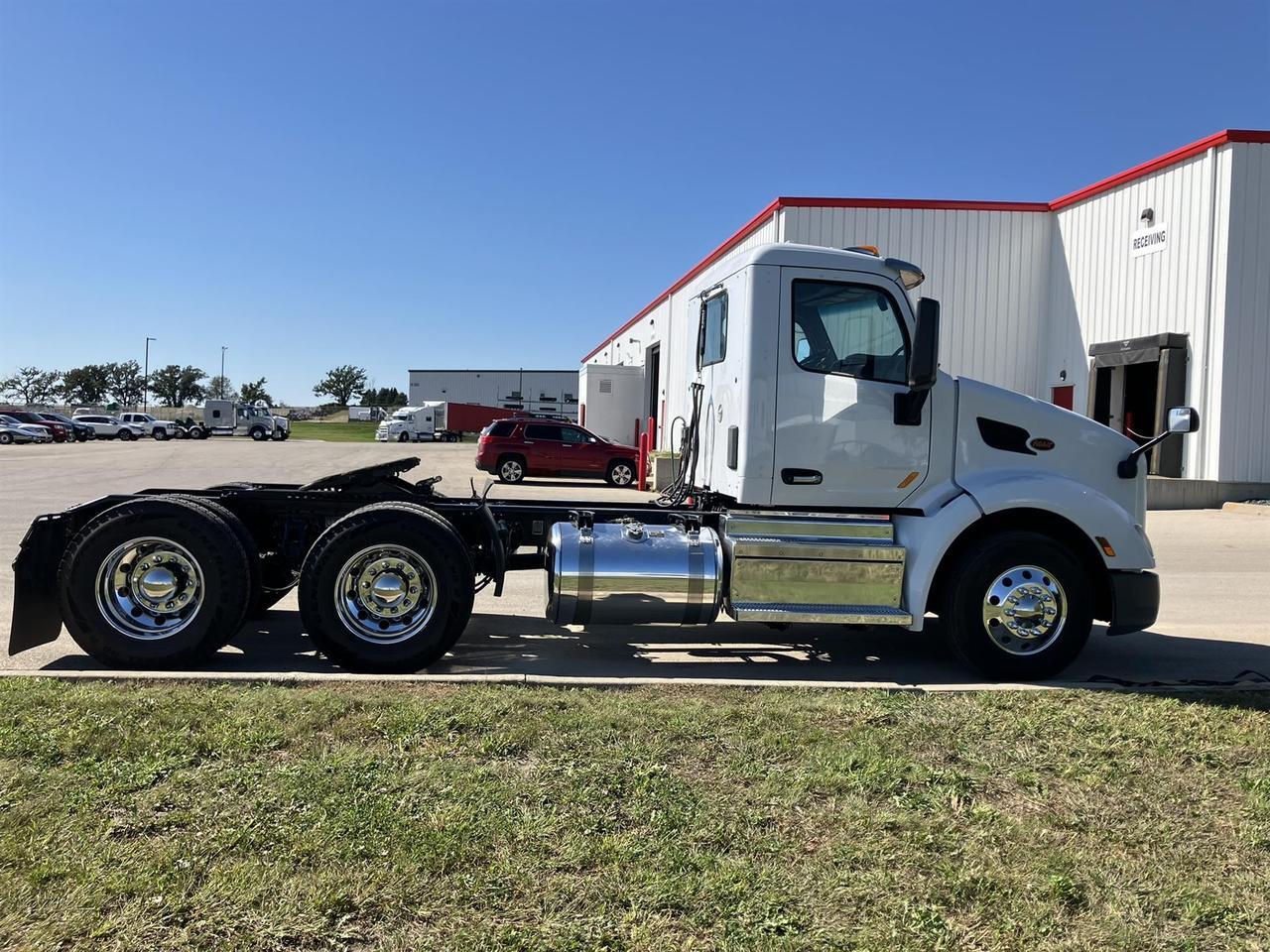 2021 Peterbilt 579 Fargo ND