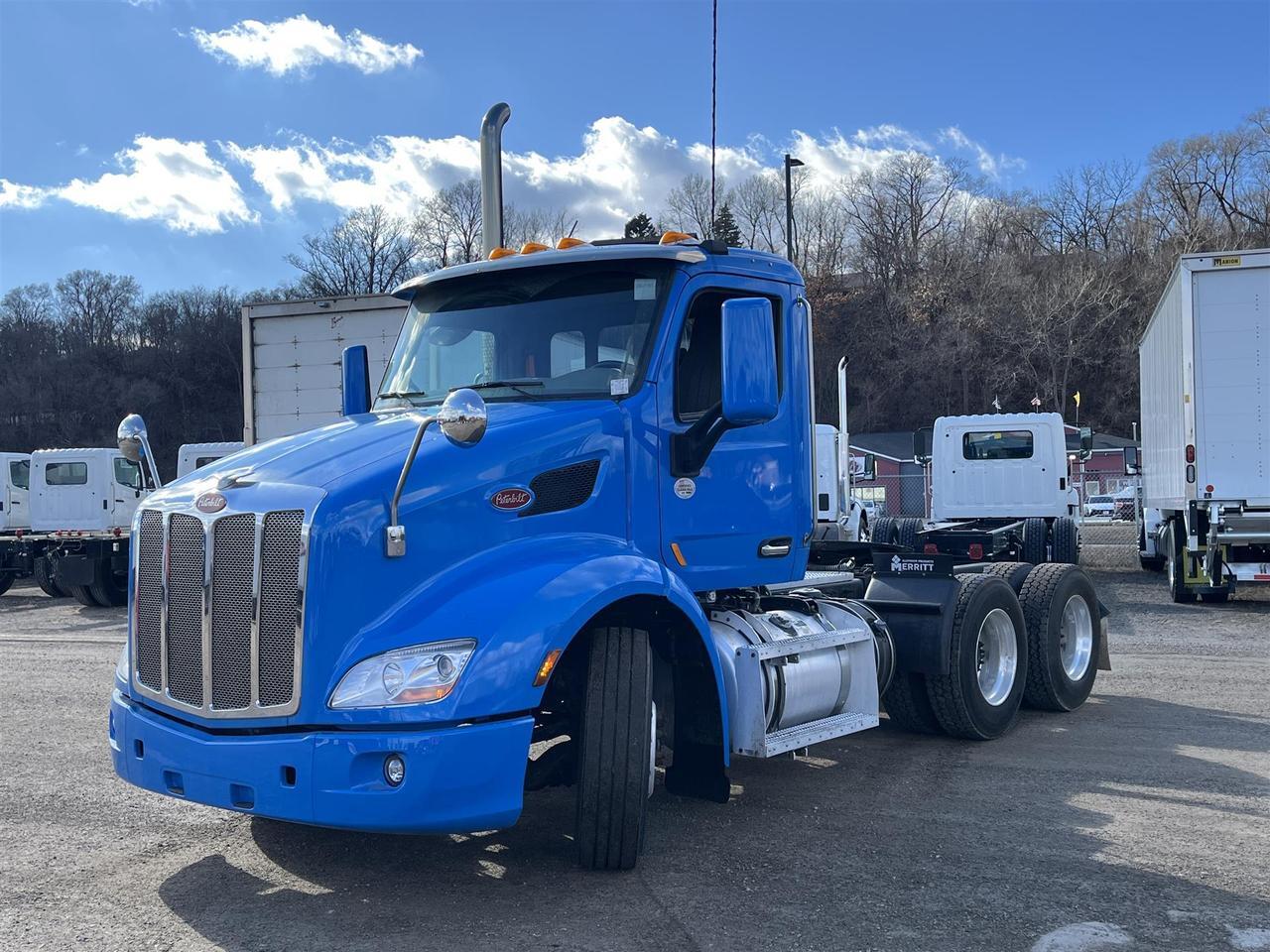 2021 Peterbilt 579 Non-Sleeper