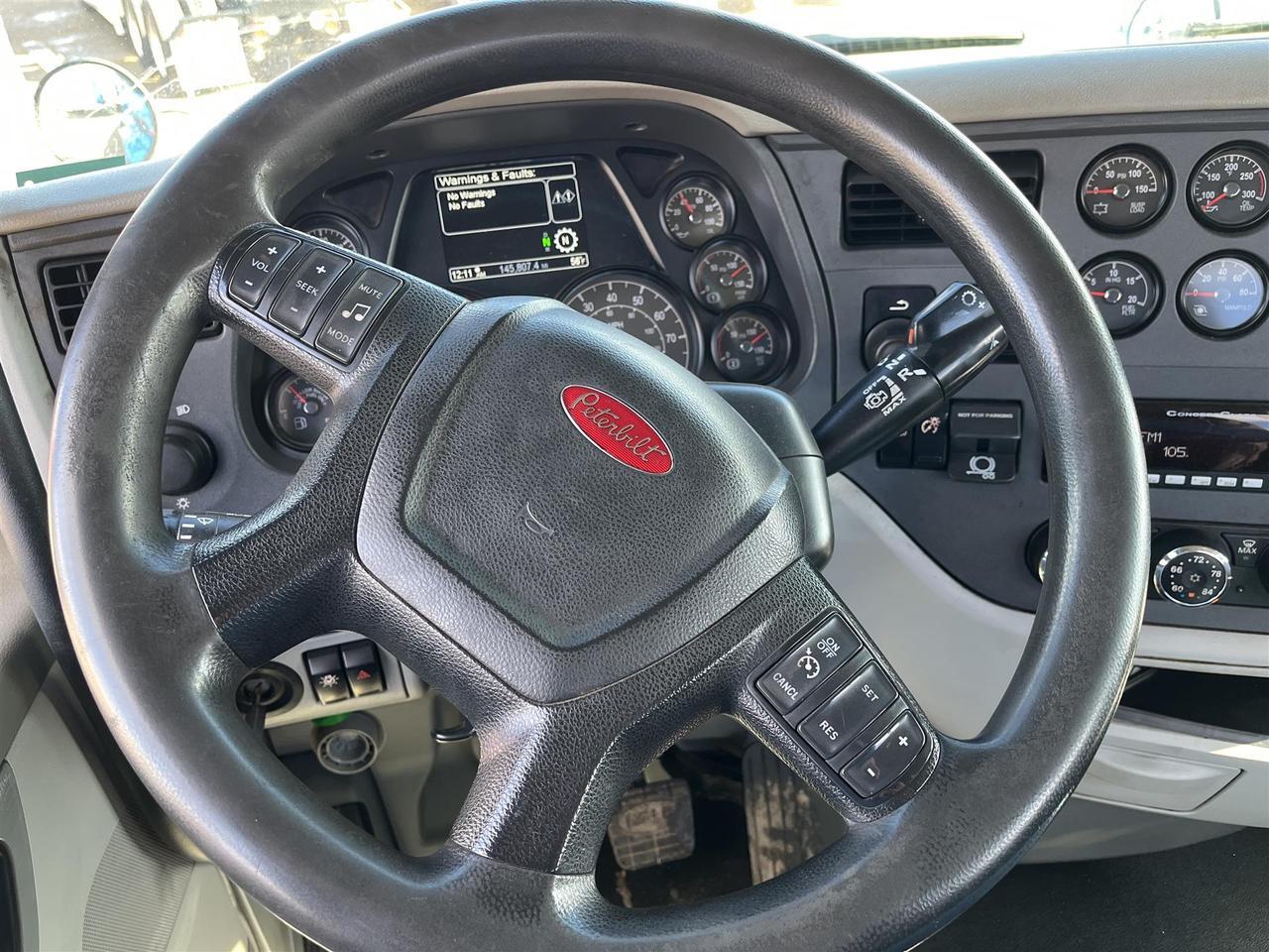 2021 Peterbilt 579 Fargo ND