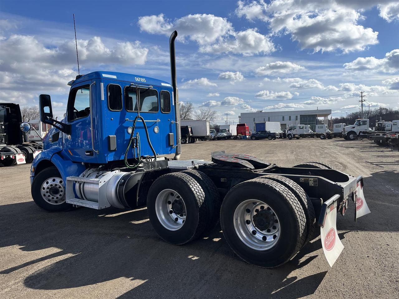 2021 Peterbilt 579 Fargo ND