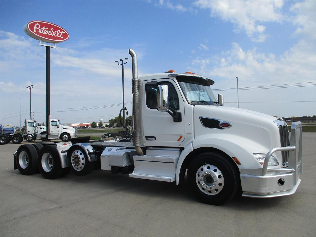2021 Peterbilt 579 Fargo ND