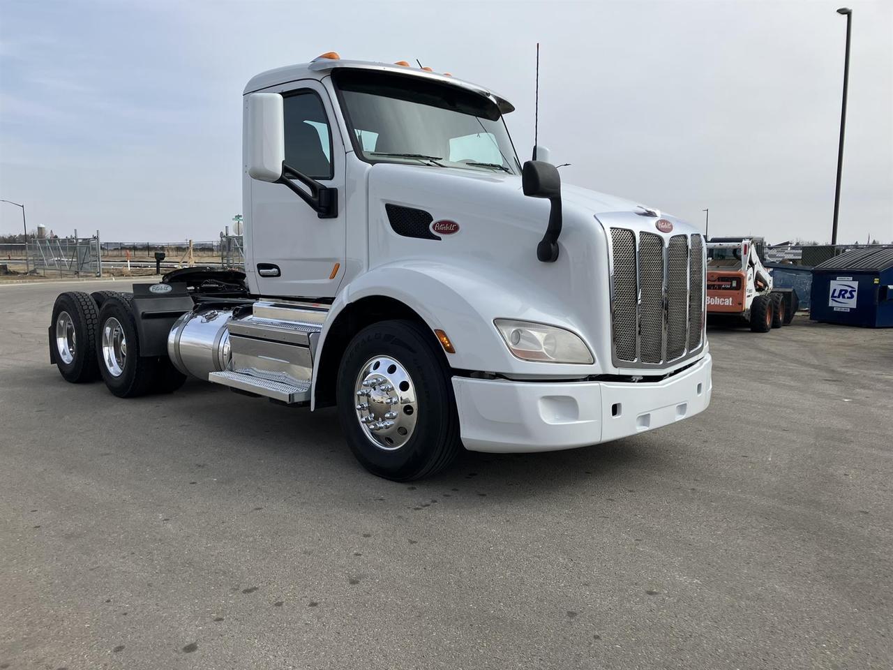 2021 Peterbilt 579 Non-Sleeper