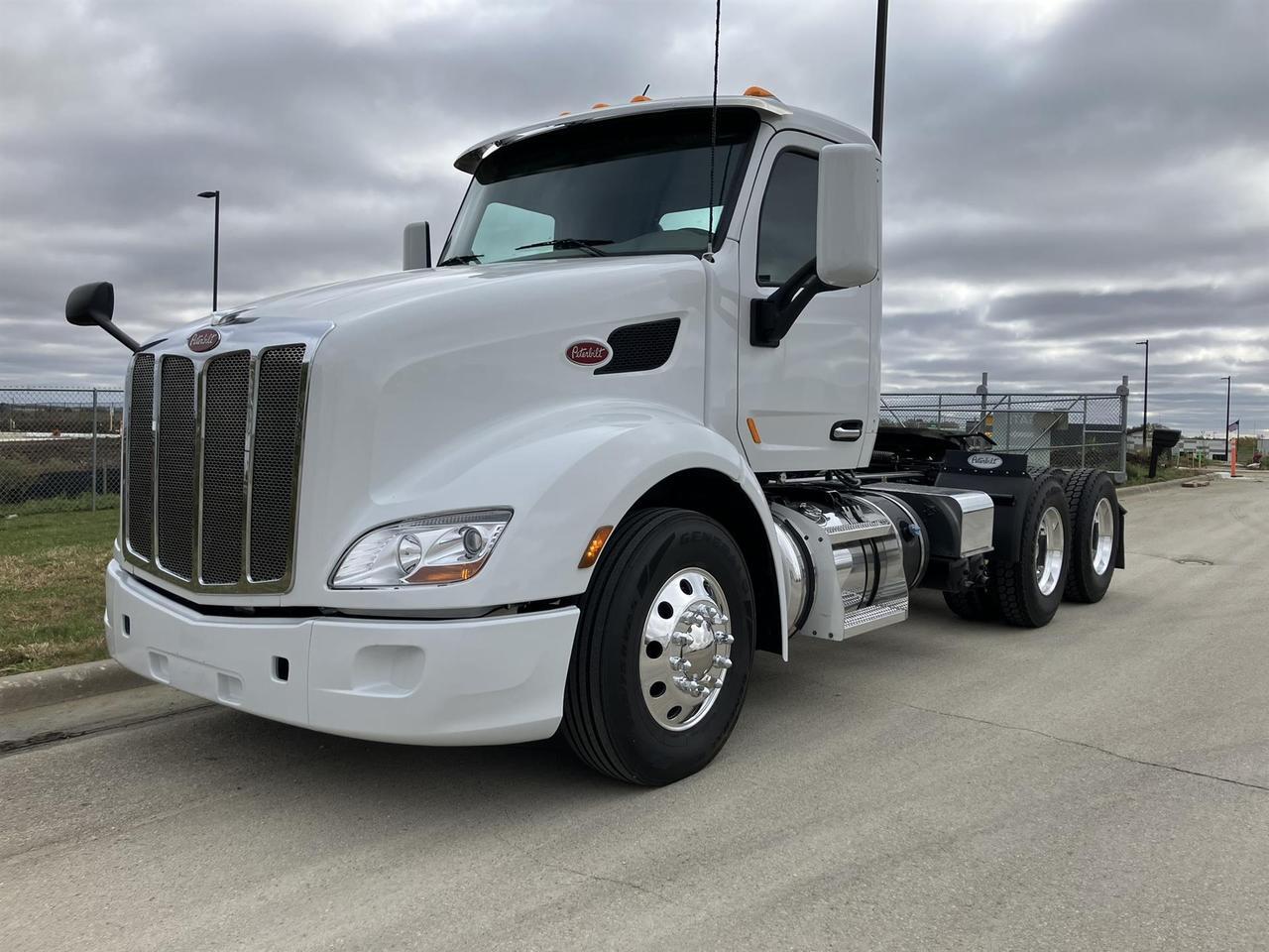 2021 Peterbilt 579
