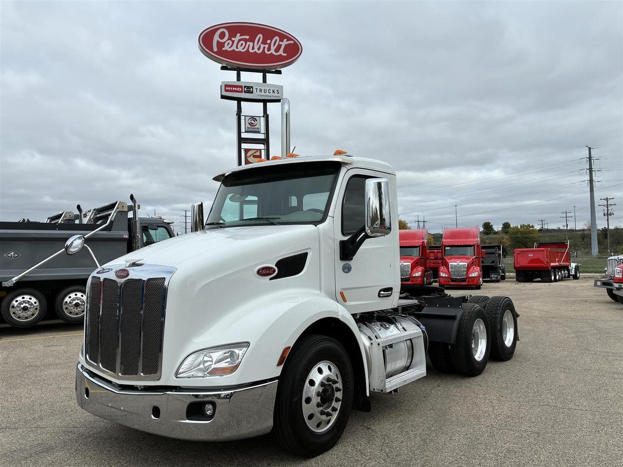 2021 Peterbilt 579 Non-Sleeper