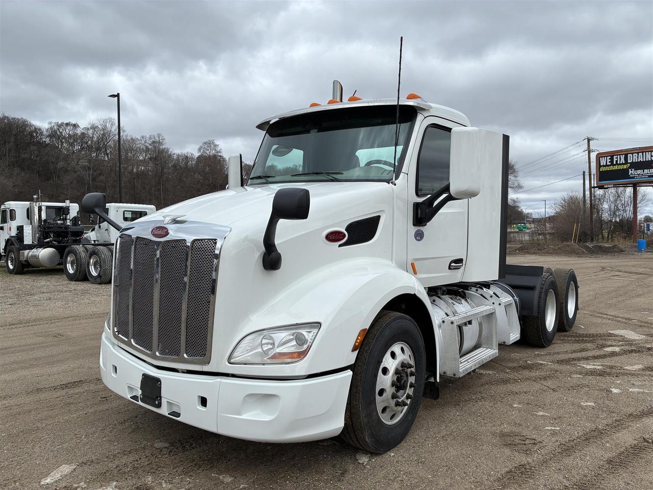 2021 Peterbilt 579 Non-Sleeper