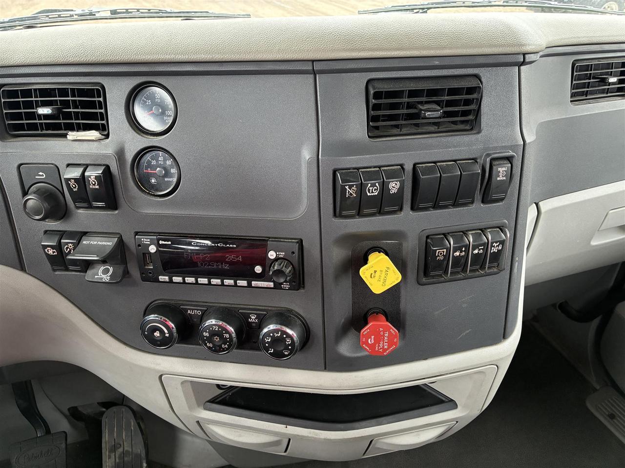 2021 Peterbilt 579 South St. Paul MN