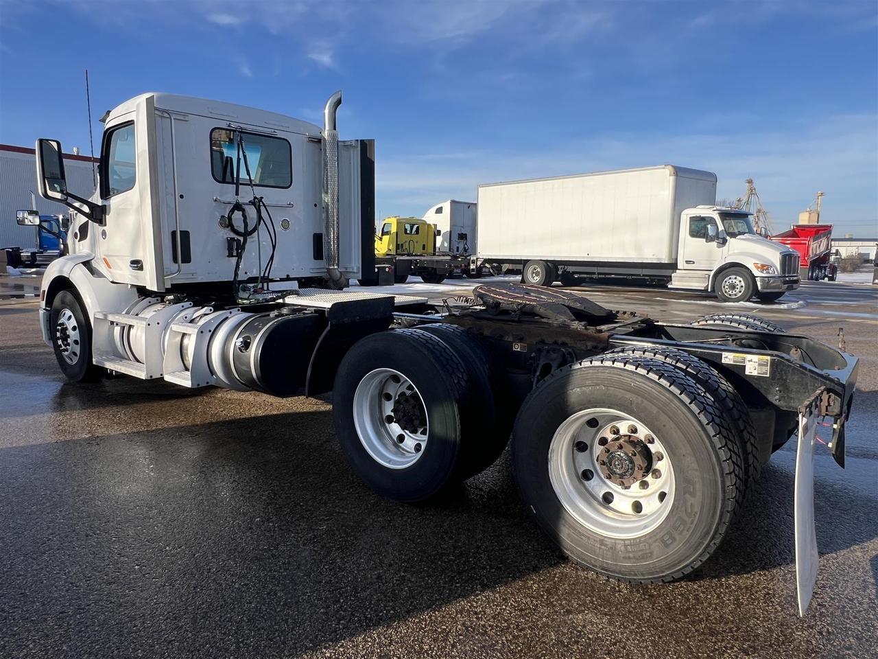 2021 Peterbilt 579