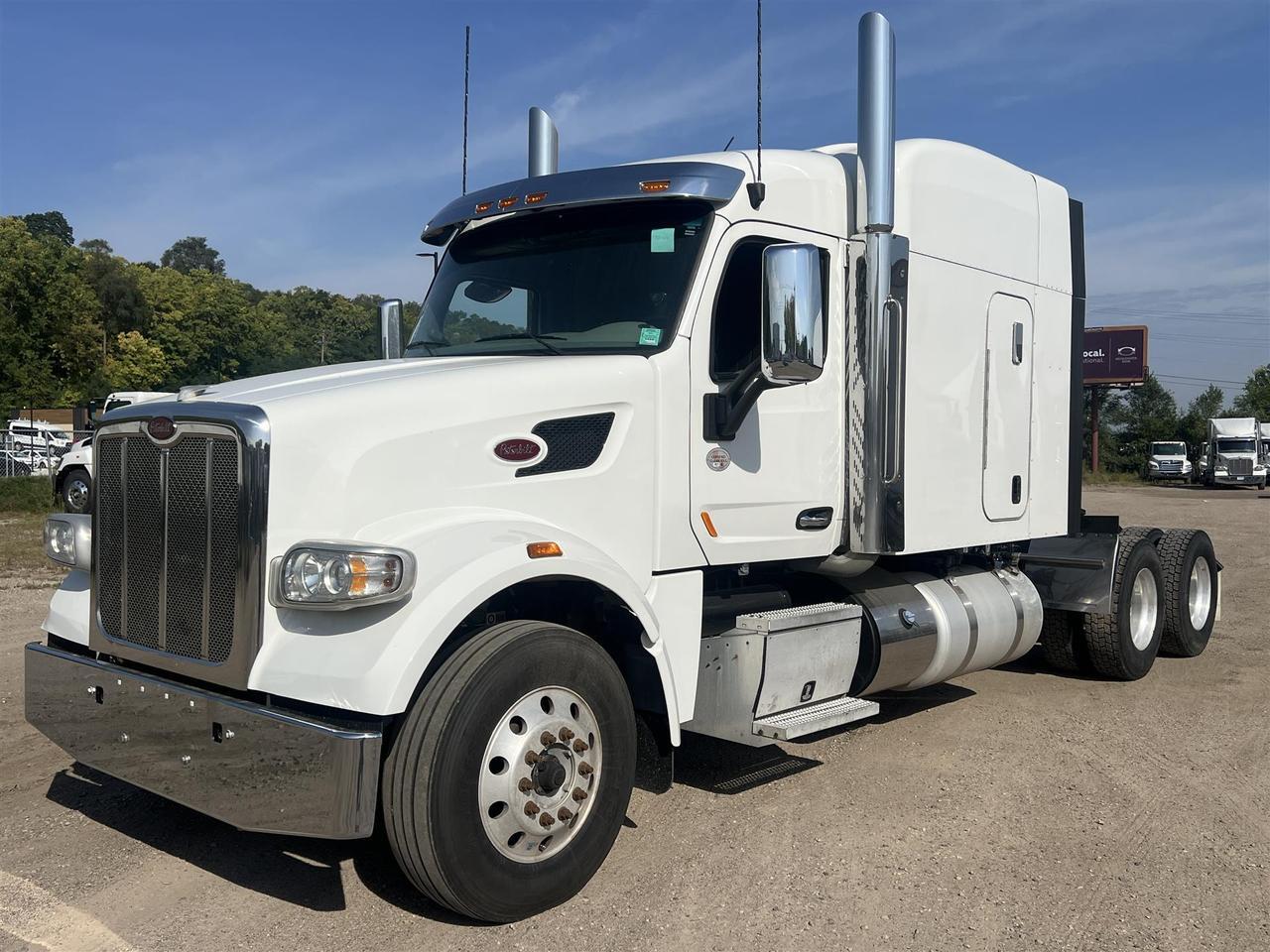 2021 Peterbilt 579 80&quot; Raised Roof South St. Paul MN