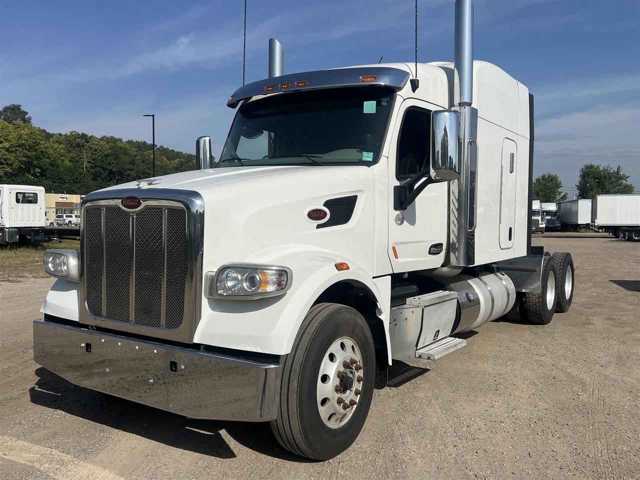 2021 Peterbilt 579 80&quot; Raised Roof South St. Paul MN