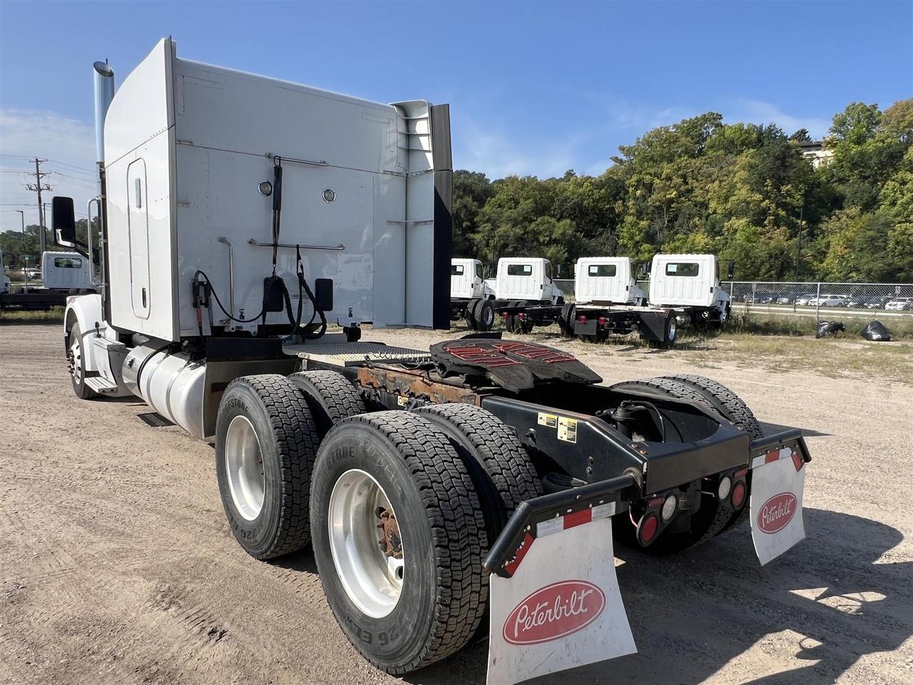 2021 Peterbilt 579 80&quot; Raised Roof South St. Paul MN