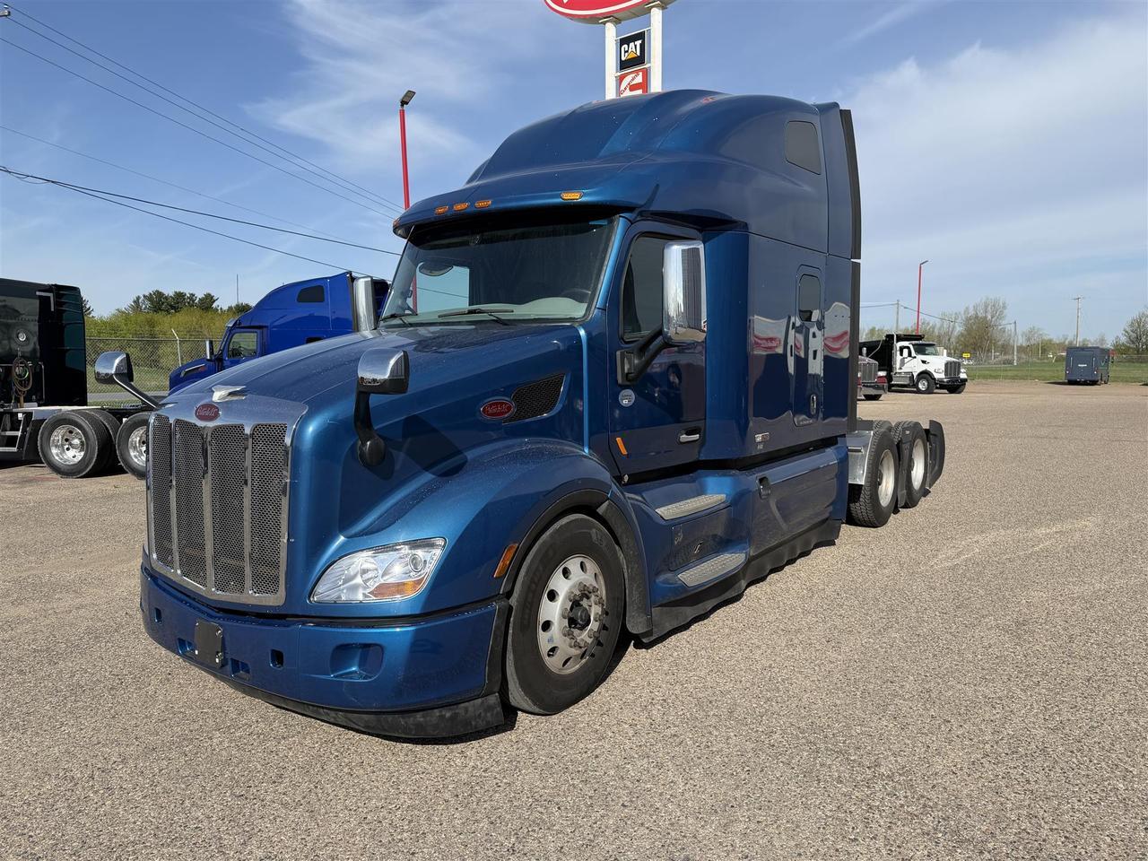 2021 Peterbilt 579 Sleeper