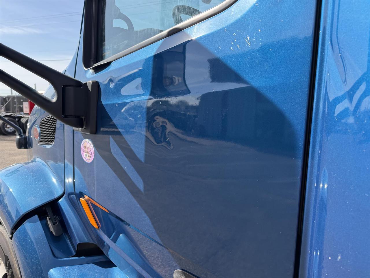 2021 Peterbilt 579 in Eau Claire, WI — photo 8