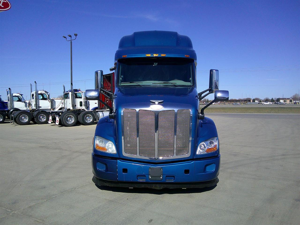 2021 Peterbilt 579 Sleeper