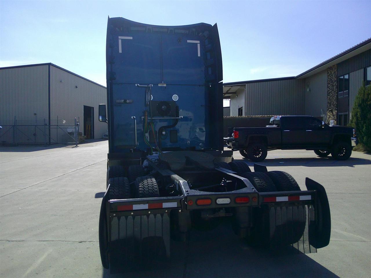 2021 Peterbilt 579 80" Ultraloft Rochester MN