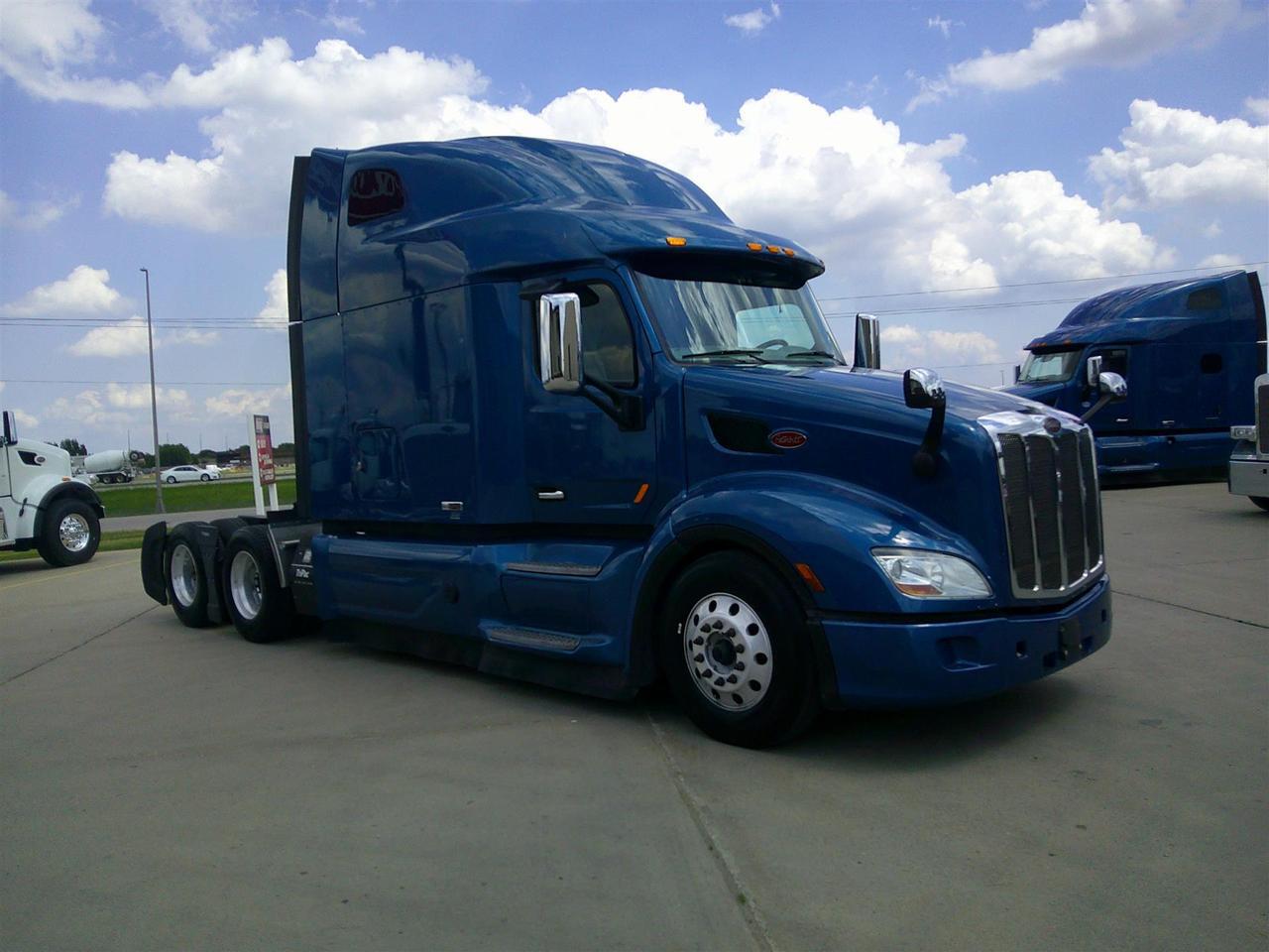 2021 Peterbilt 579 Sleeper