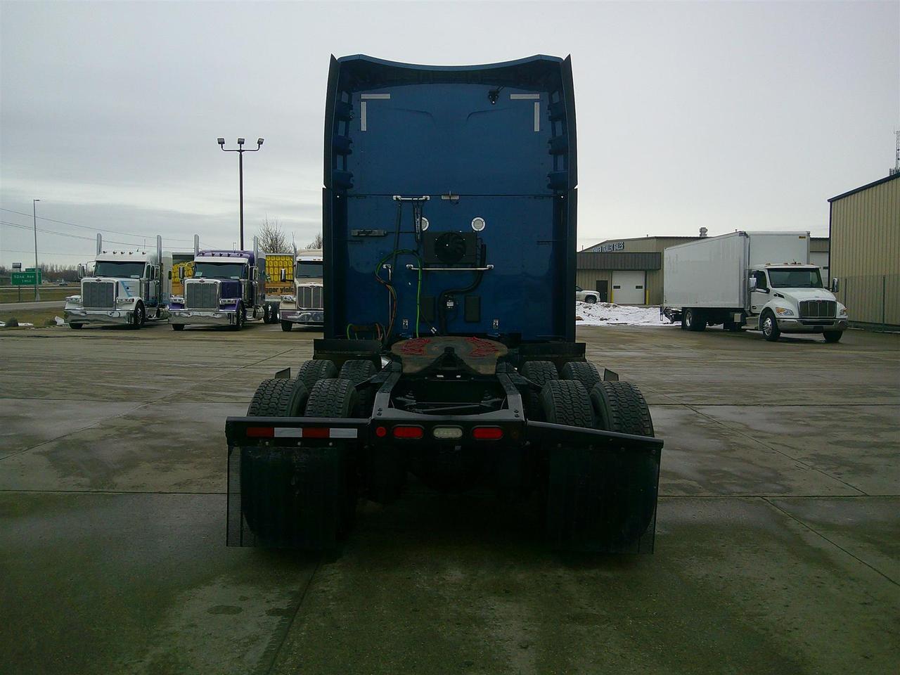 2021 Peterbilt 579 80" Ultraloft Fargo ND