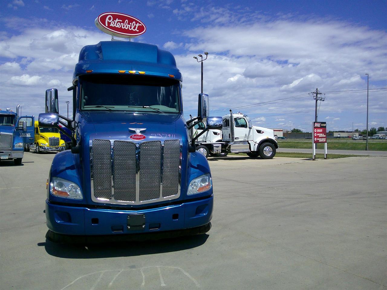 2021 Peterbilt 579 Sleeper