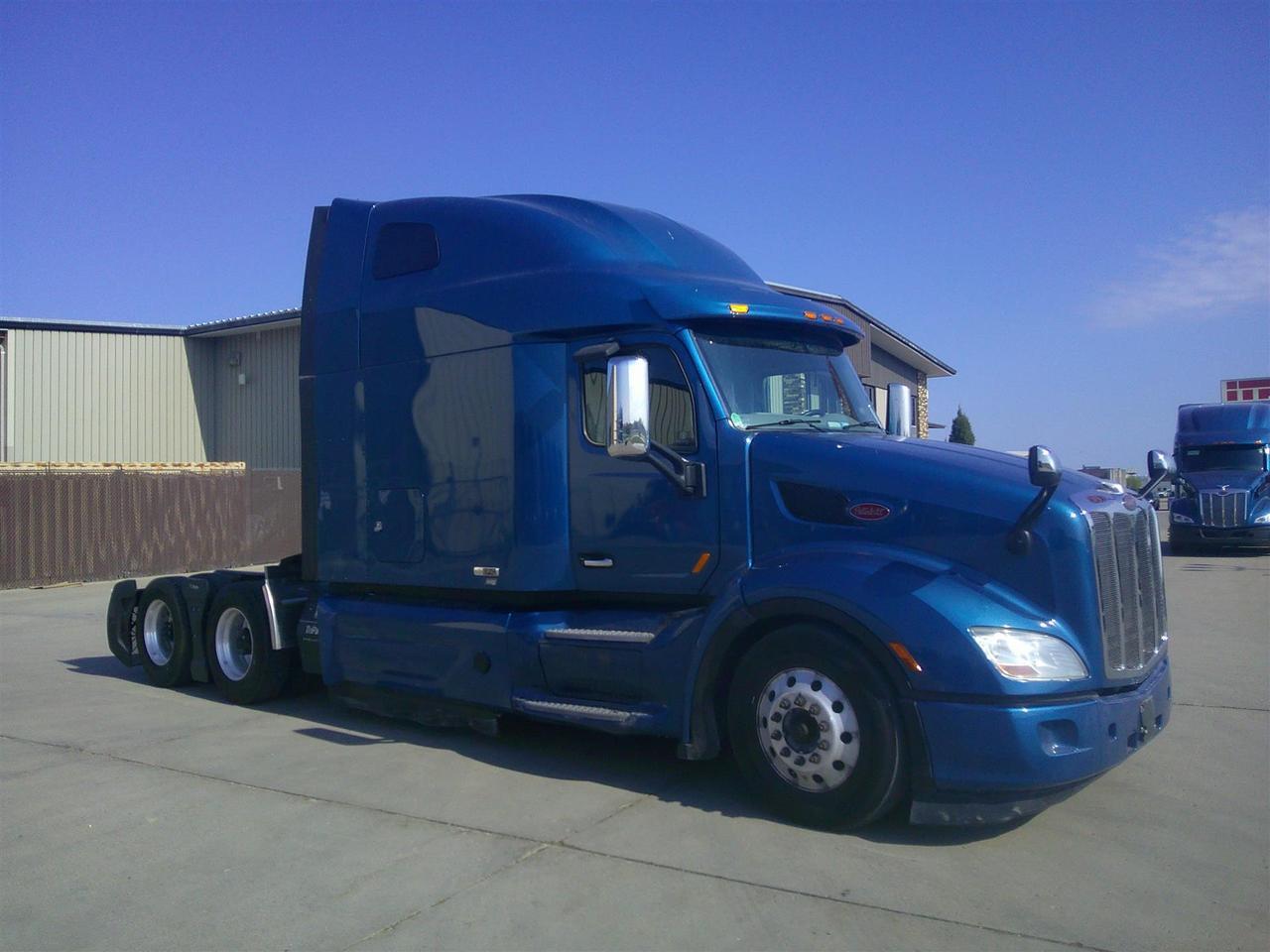 2021 Peterbilt 579 Sleeper