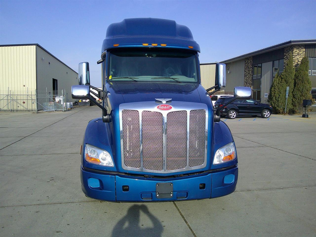 2021 Peterbilt 579 Sleeper