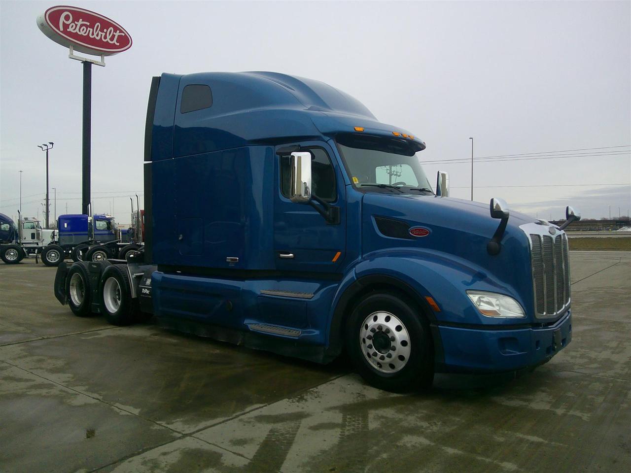 2021 Peterbilt 579 80" Ultraloft Fargo ND