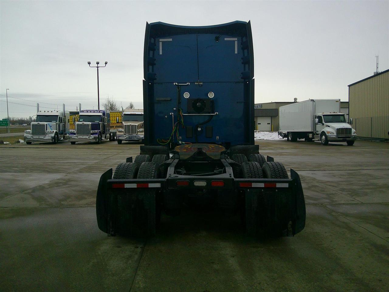2021 Peterbilt 579 80" Ultraloft Fargo ND