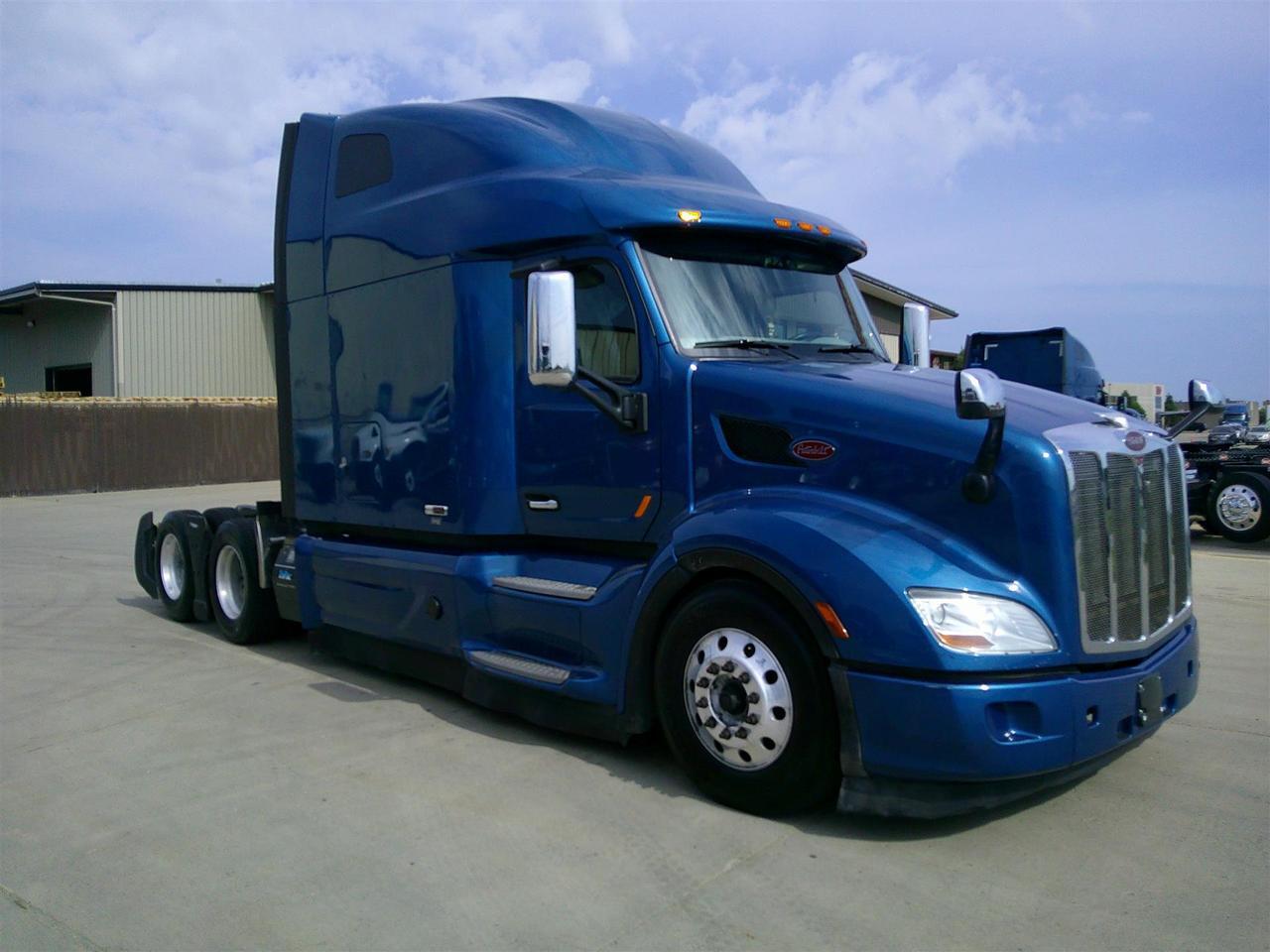 2021 Peterbilt 579 Sleeper