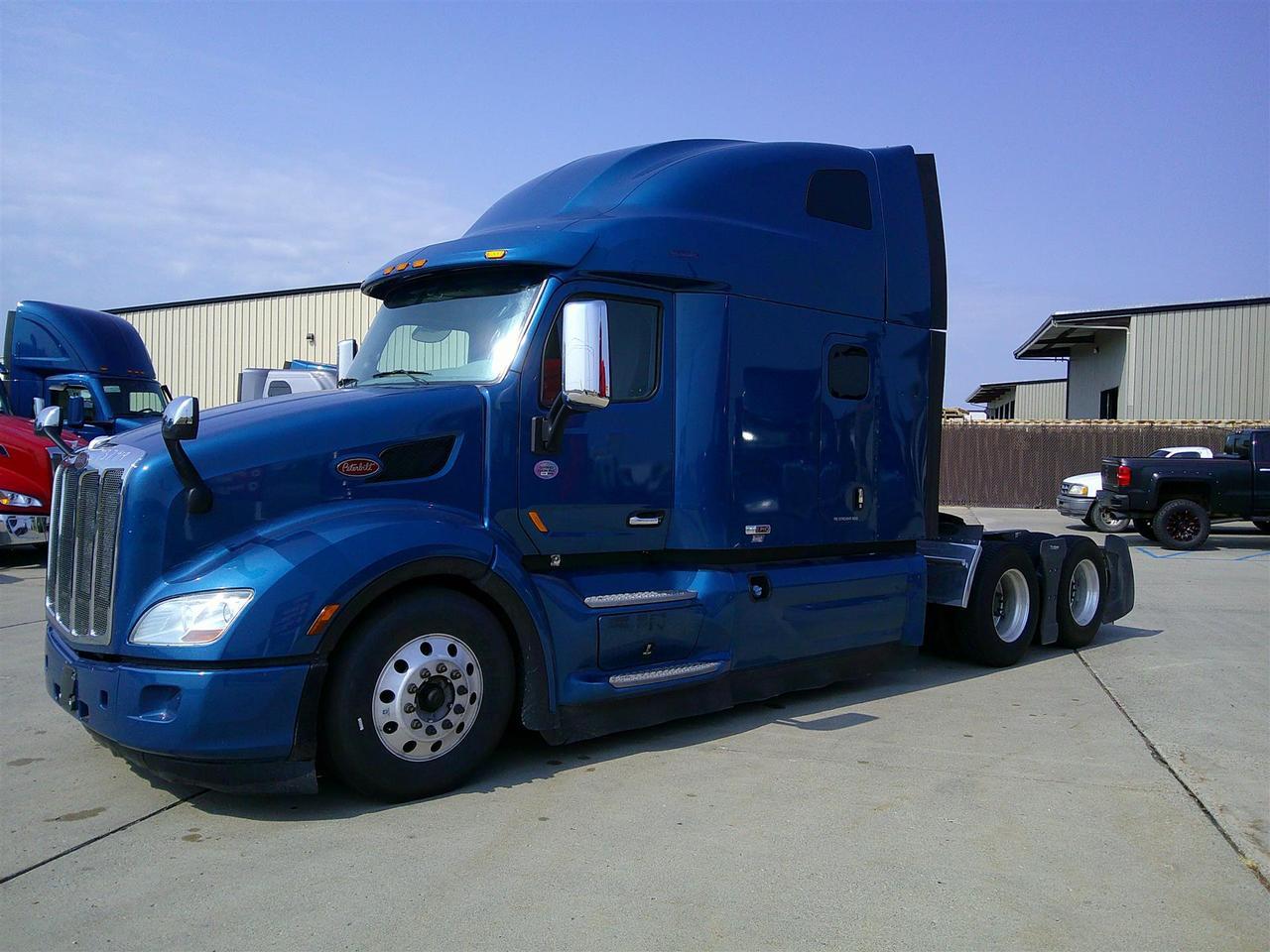 2021 Peterbilt 579 Sleeper